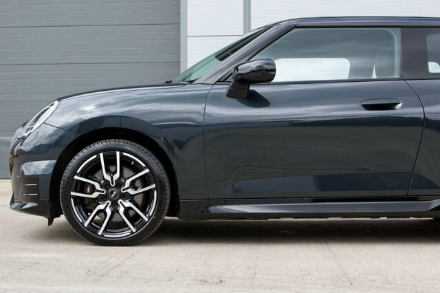 Mini Electric E 66.5Kwh Sport Grey #60