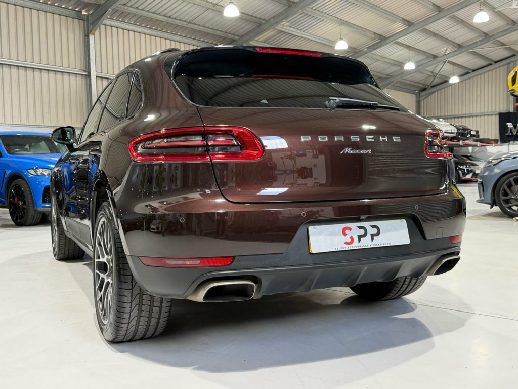 Porsche Macan 2.0T Suv Pdk 4Wd Euro 6 Ss 252 Ps Brown #3