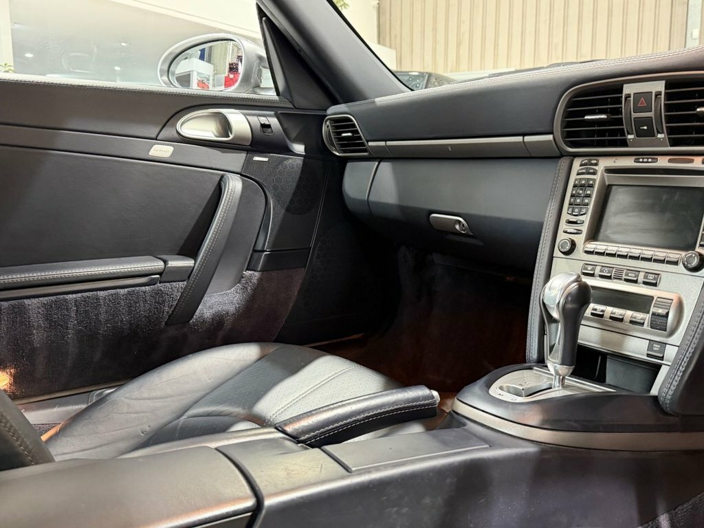 Porsche 911 Carrera 2S Black #38