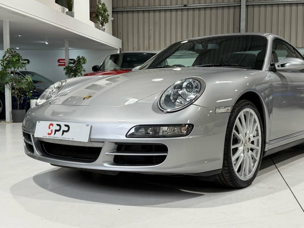 Porsche 911 Carrera 2S Black #7