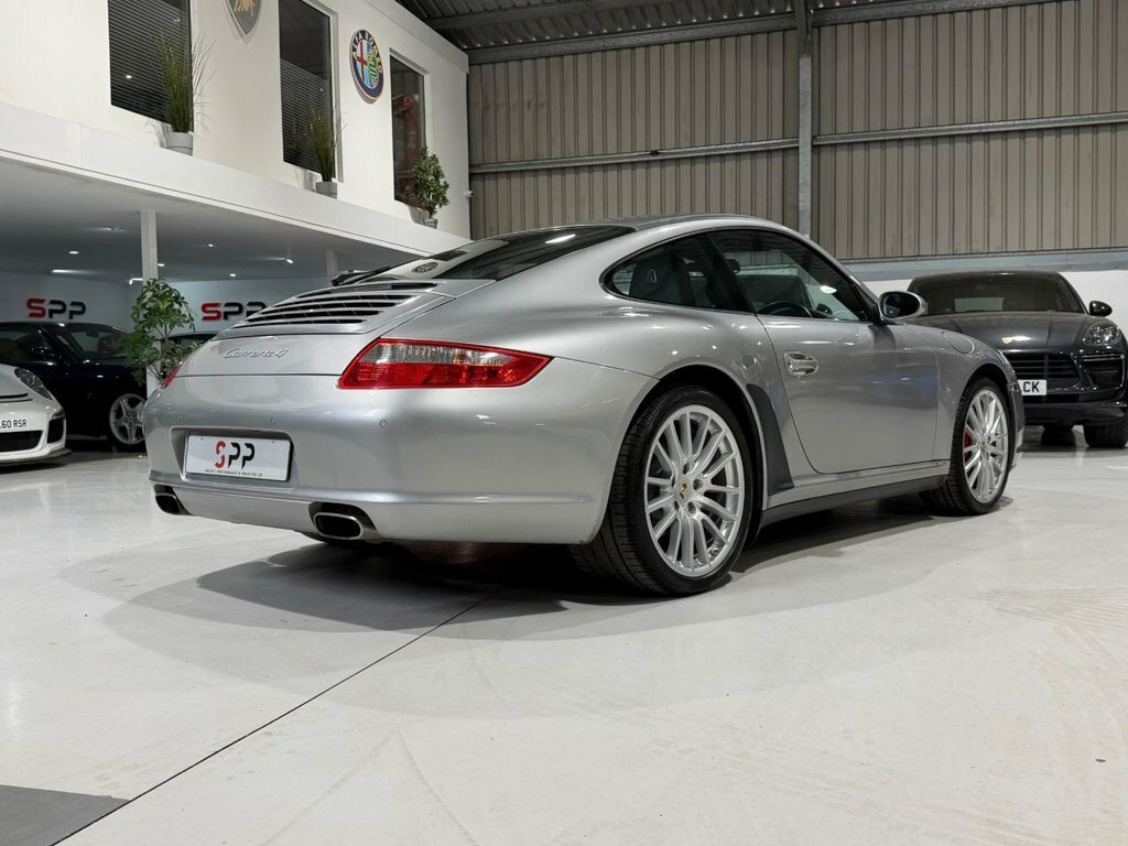 Porsche 911 Carrera 2S Black #27