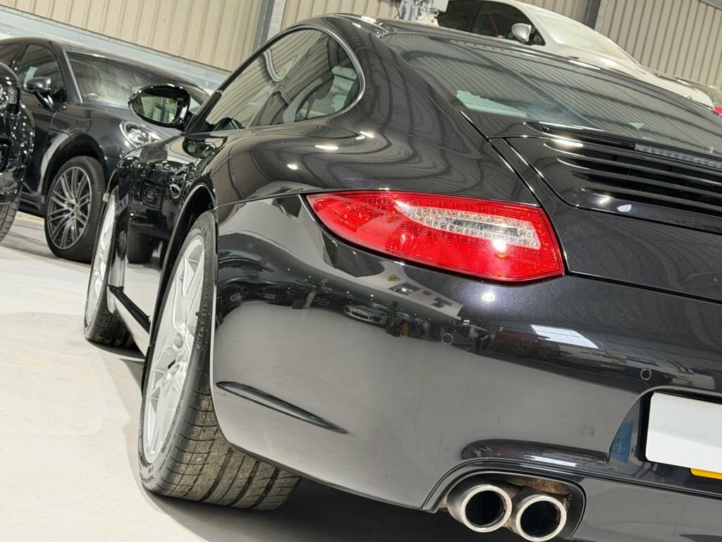 Porsche 911 S 2dr  #7