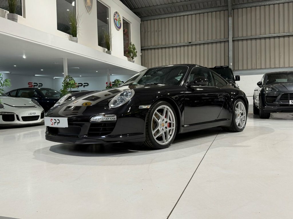 Porsche 911 S 2dr  #25