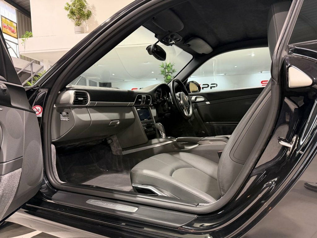 Porsche 911 S 2dr  #11