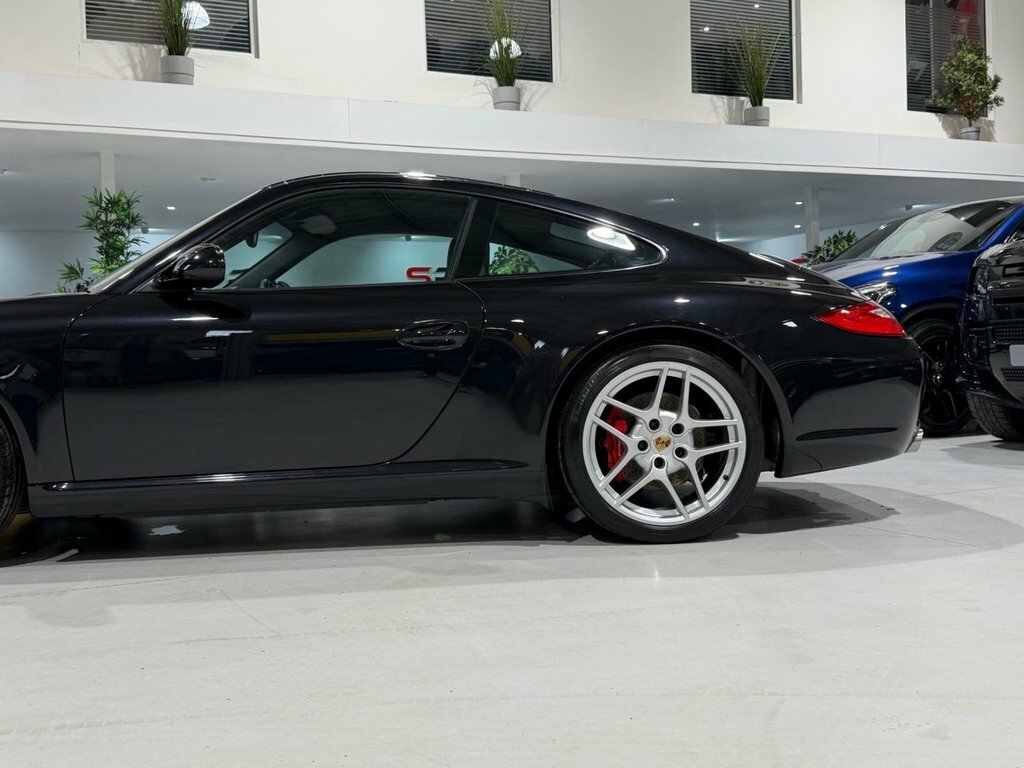 Porsche 911 S 2dr  #28
