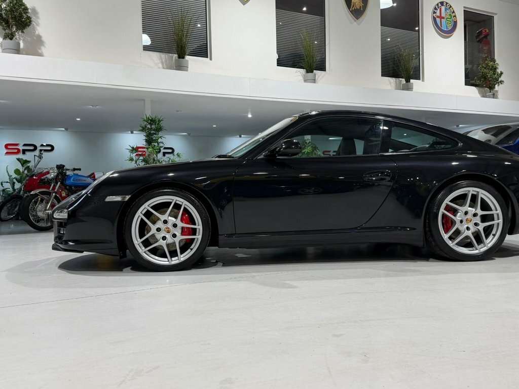 Porsche 911 S 2dr  #30