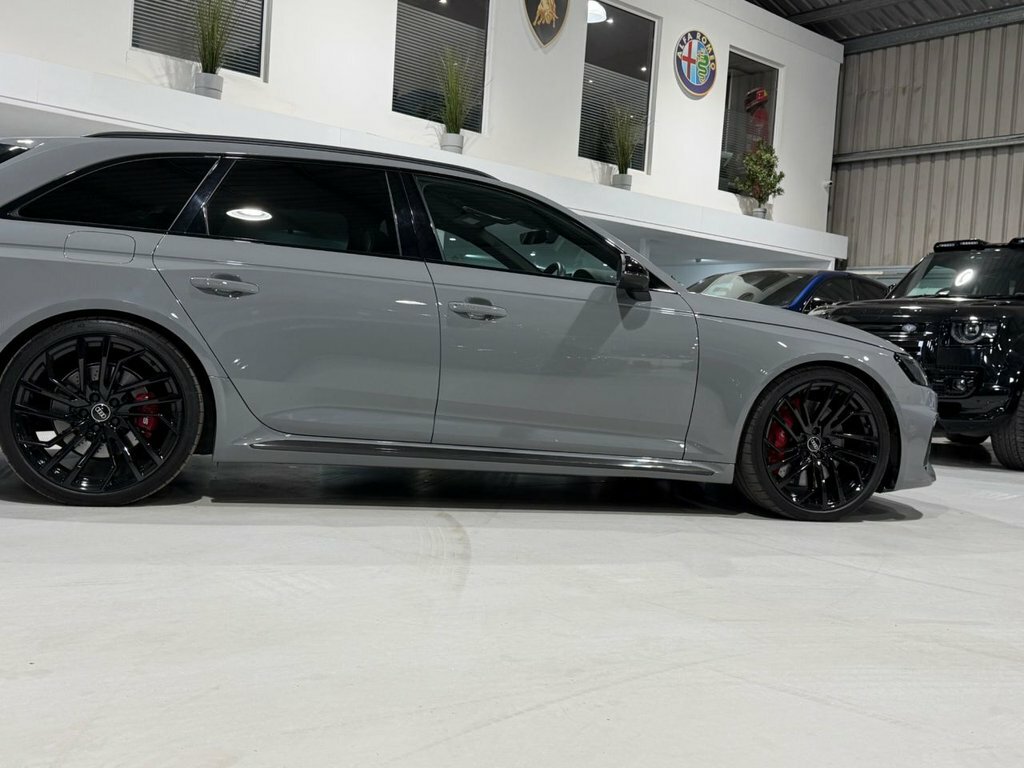 Audi RS4 Avant Rs 4 Avant Carbon Black 450 Ps Tiptronic Grey #35