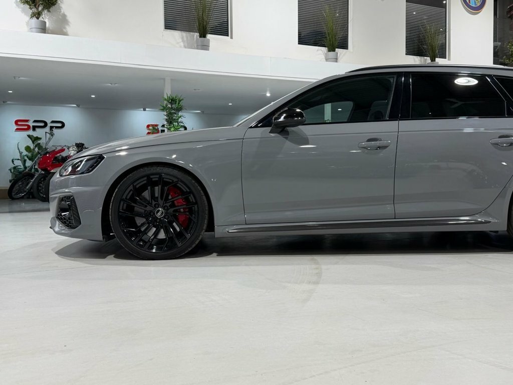 Audi RS4 Avant Rs 4 Avant Carbon Black 450 Ps Tiptronic Grey #37