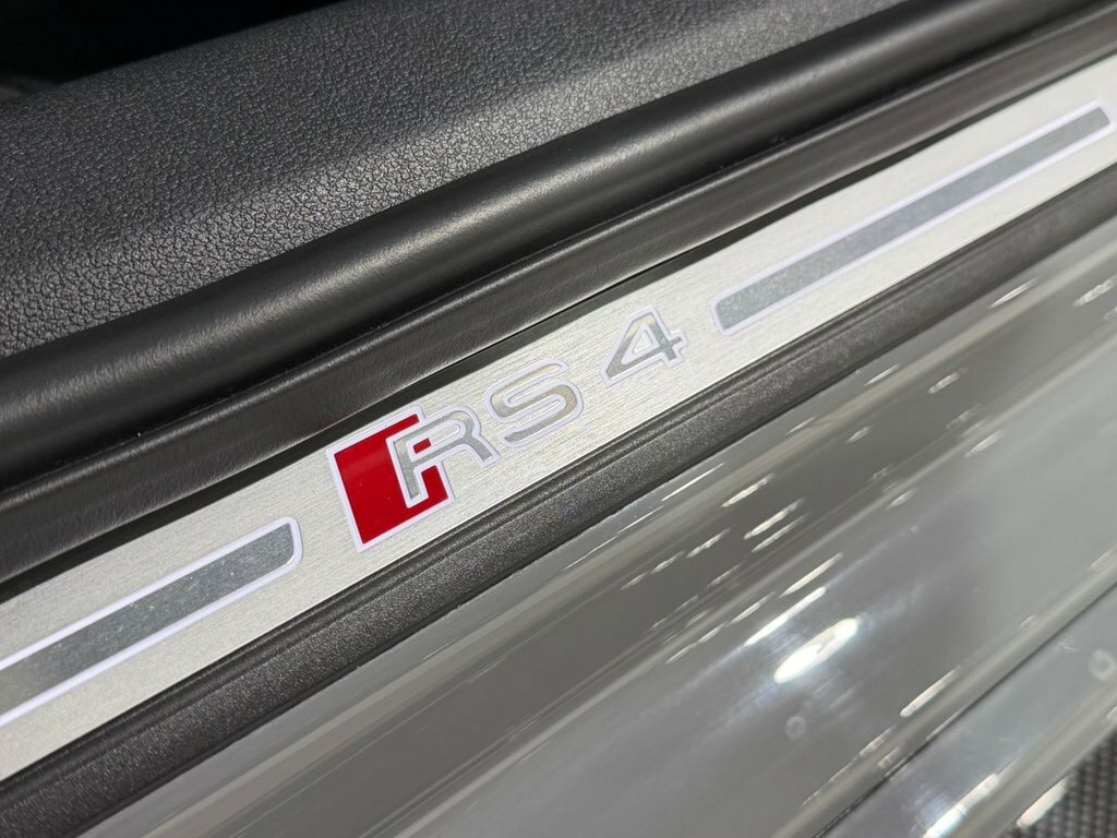 Audi RS4 Avant Rs 4 Avant Carbon Black 450 Ps Tiptronic Grey #20