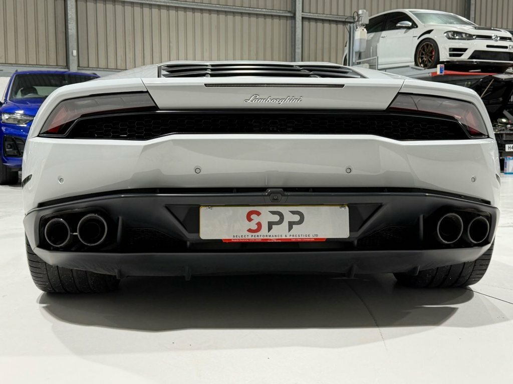Lamborghini Huracan 5.2 Lp610-4 White #4