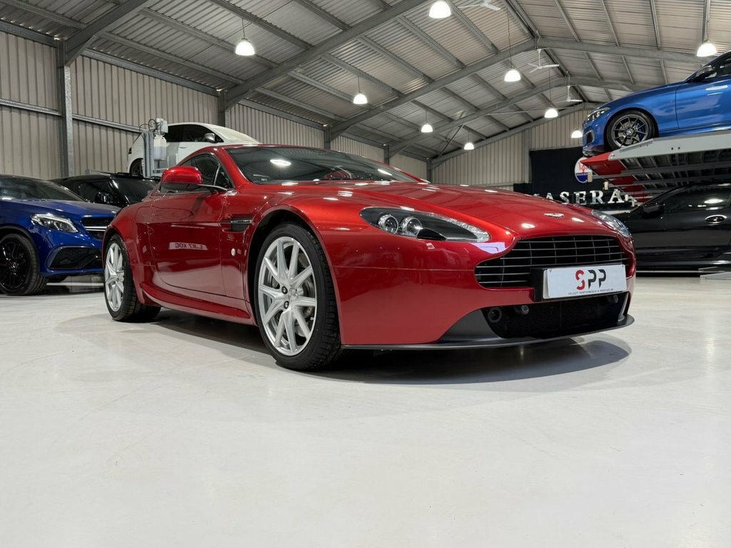 Aston Martin Vantage 4.7 420 Bhp Red