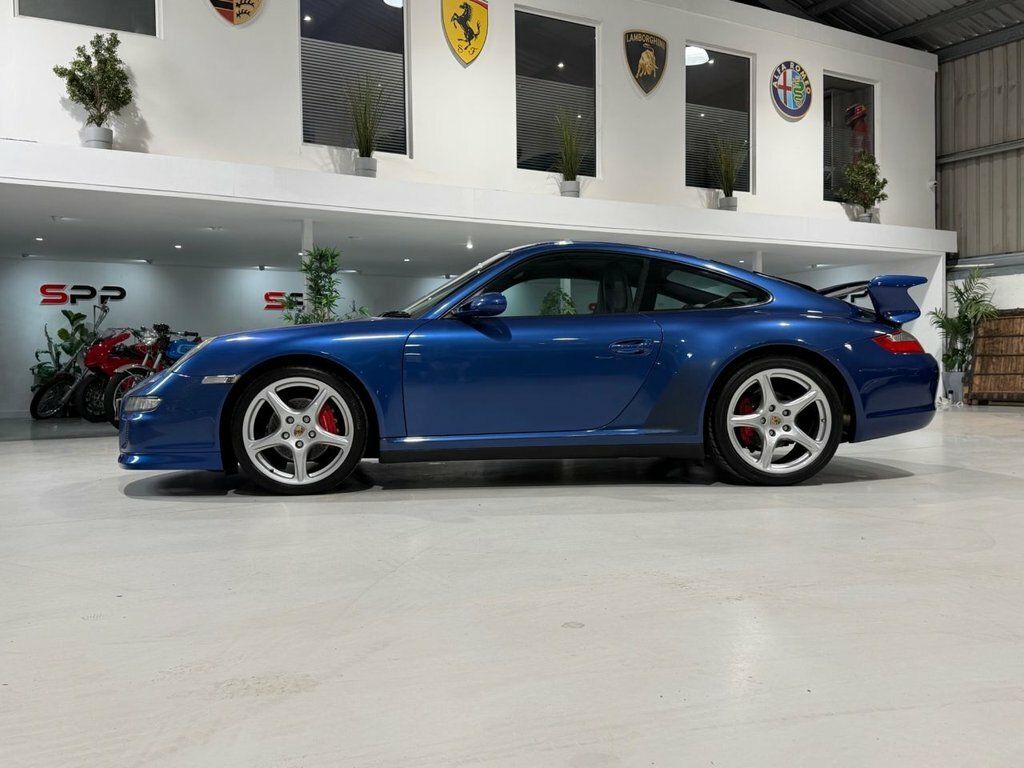 Porsche 911 3.6 997 Carrera 4 Coupe Tiptronic S 27 Blue