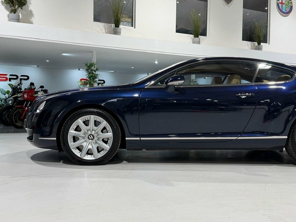 Bentley Continental Gt 6.0 Gt Silver #40