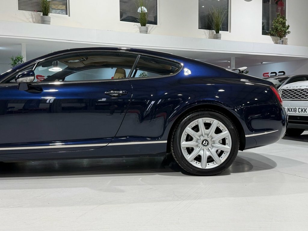 Bentley Continental Gt 6.0 Gt Silver #36