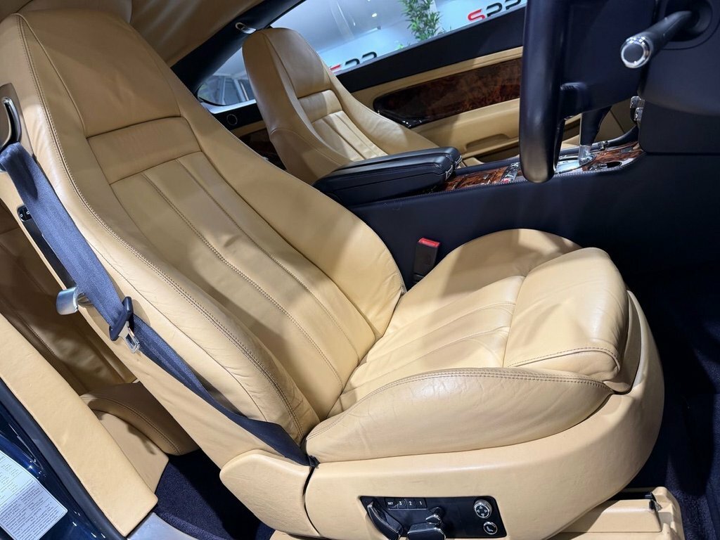 Bentley Continental Gt 6.0 Gt Silver #29