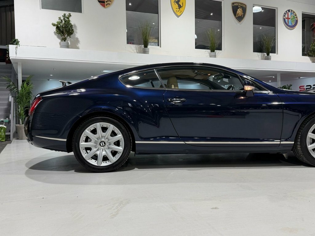 Bentley Continental Gt 6.0 Gt Silver #10