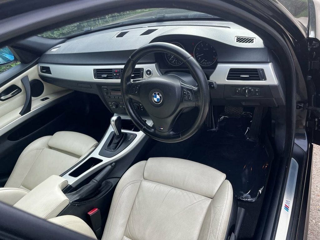 BMW 3 Series Saloon Blue #8