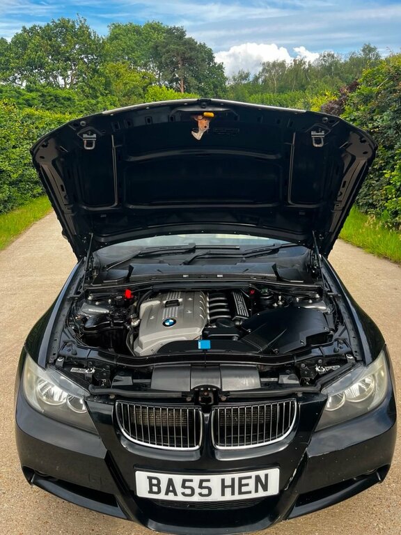 BMW 3 Series Saloon Blue #7