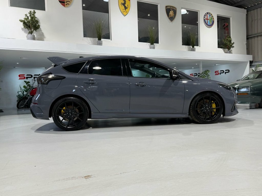 Ford Focus 2.3T Ecoboost Rs Hatchback Awd E RJ66AUU Grey #2
