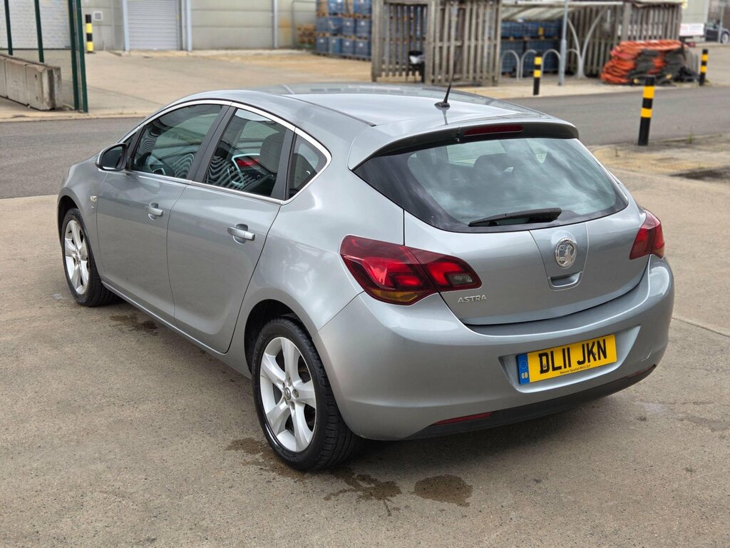 Vauxhall Astra 1.4 16V Sri Euro 5 DL11JKN Silver #3