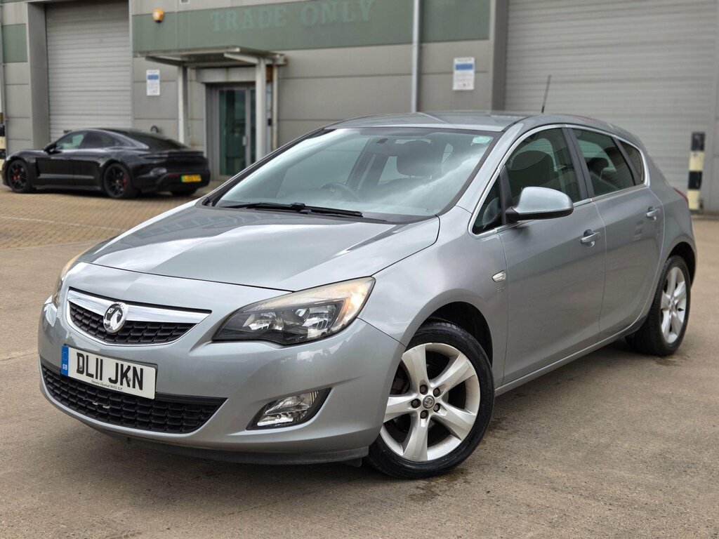 Vauxhall Astra 1.4 16V Sri Euro 5 DL11JKN Silver #2