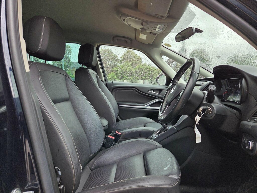 Vauxhall Zafira Tourer Zafira Tourer Elite Nav Cdti Ss Silver #17