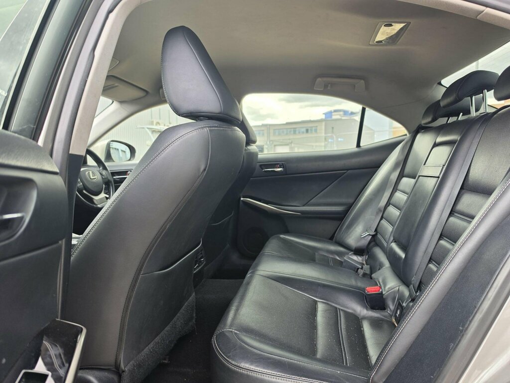 Lexus IS 300H Executive Edition Black #27