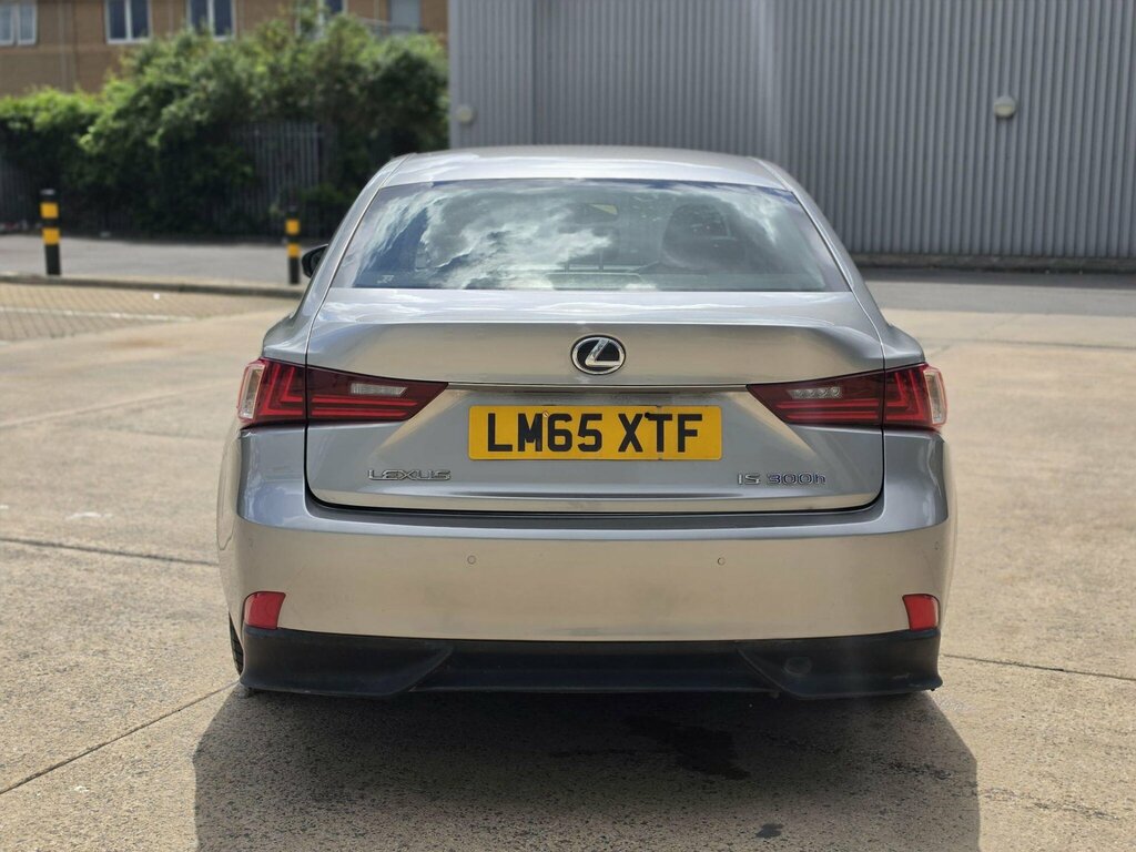 Lexus IS 300H Executive Edition Black #16
