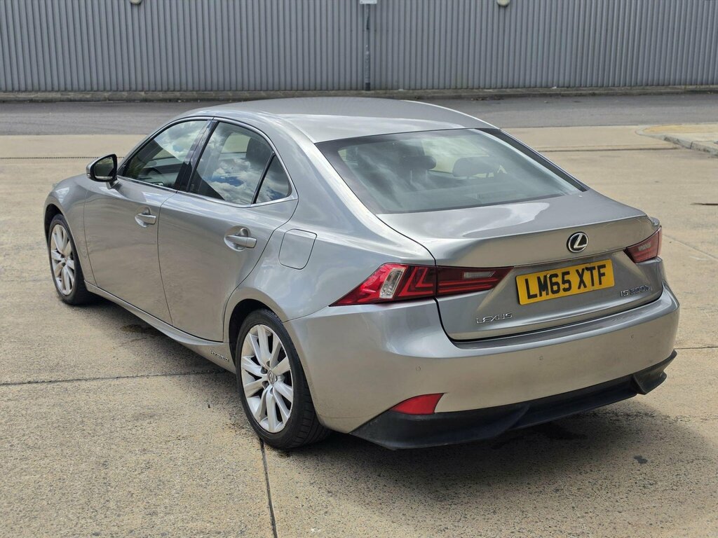 Lexus IS 2.5 300H Executive Edition E-cvt Euro 6 Ss Silver #3