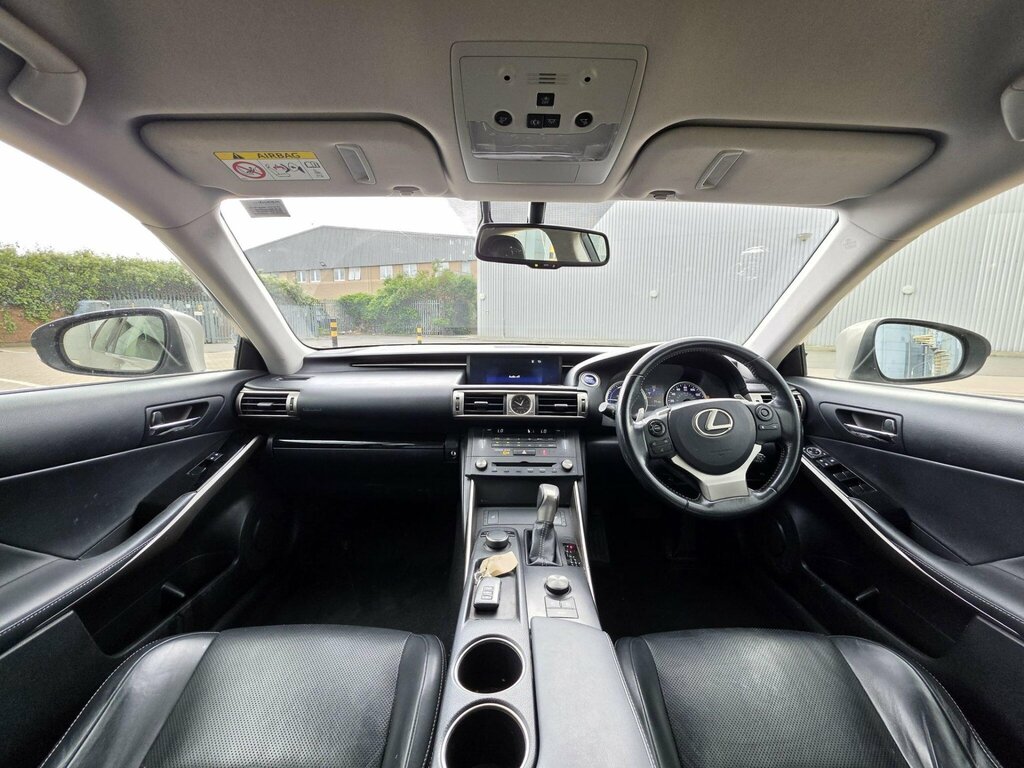 Lexus IS 300H Executive Edition Black #21