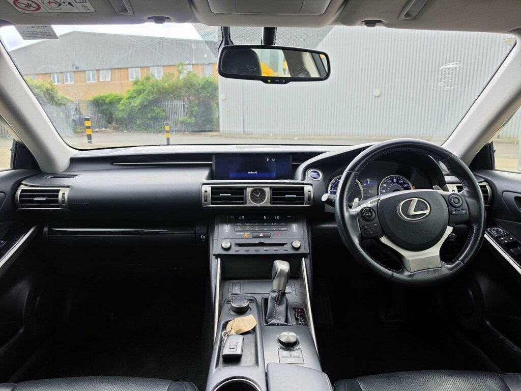 Lexus IS 2.5 300H Executive Edition E-cvt Euro 6 Ss Silver #4