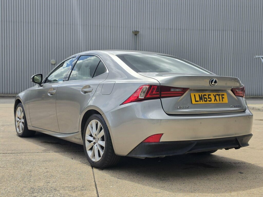 Lexus IS 300H Executive Edition Black #17