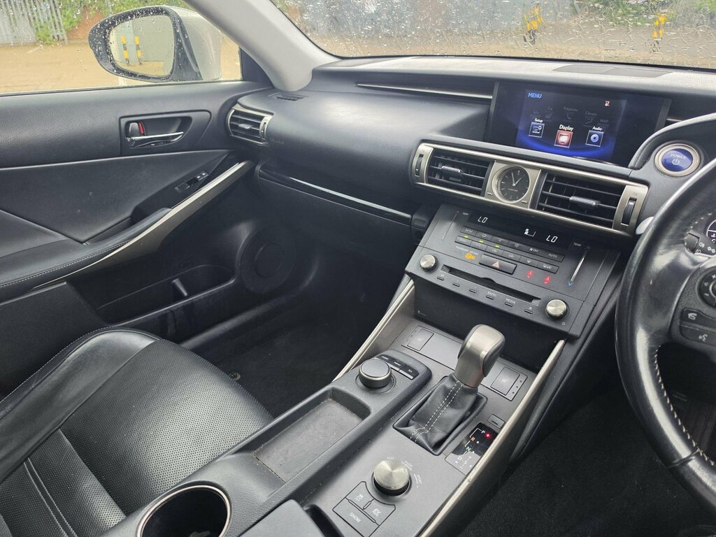Lexus IS 300H Executive Edition Black #53