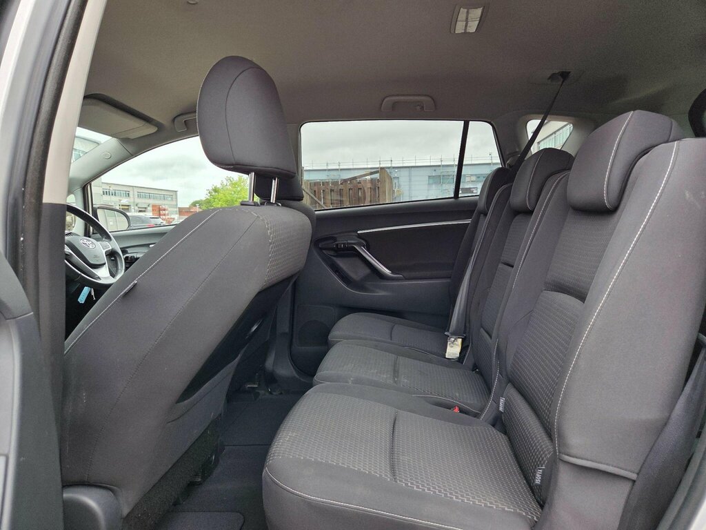 Toyota Verso D-4d Excel Blue #24