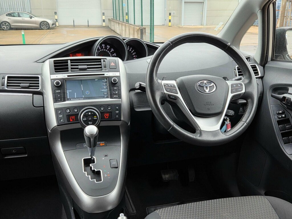 Toyota Verso D-4d Excel Blue #28