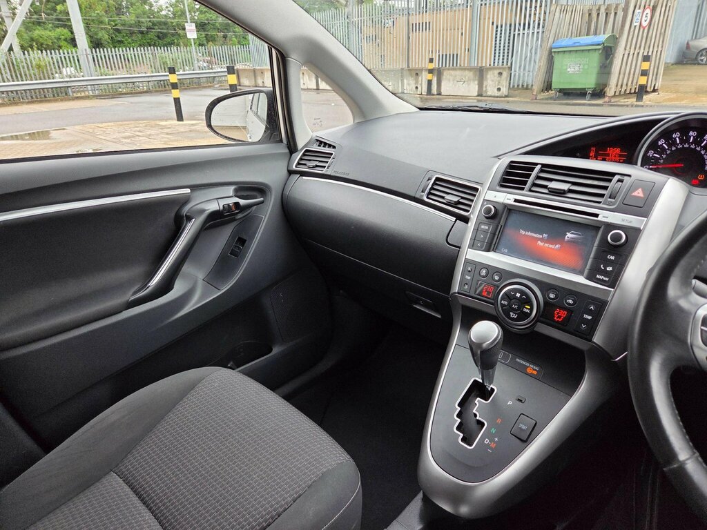 Toyota Verso D-4d Excel Blue #40