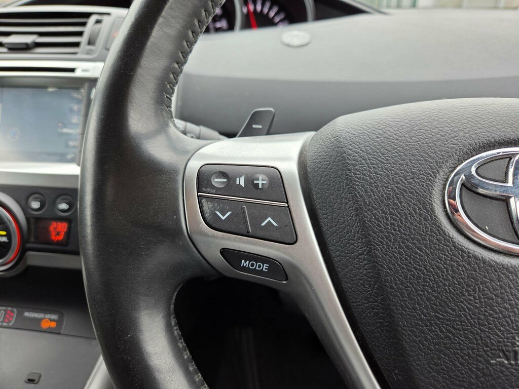 Toyota Verso D-4d Excel Blue #32
