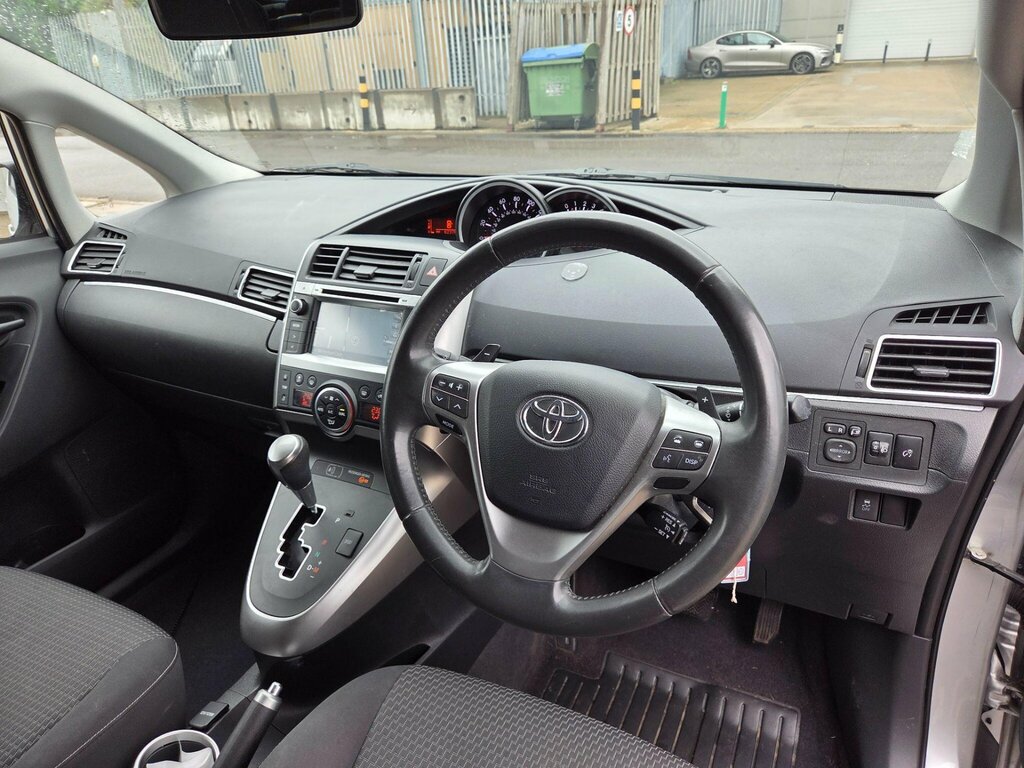 Toyota Verso D-4d Excel Blue #18