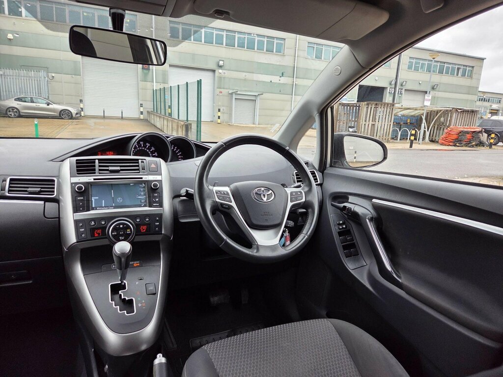 Toyota Verso D-4d Excel Blue #19