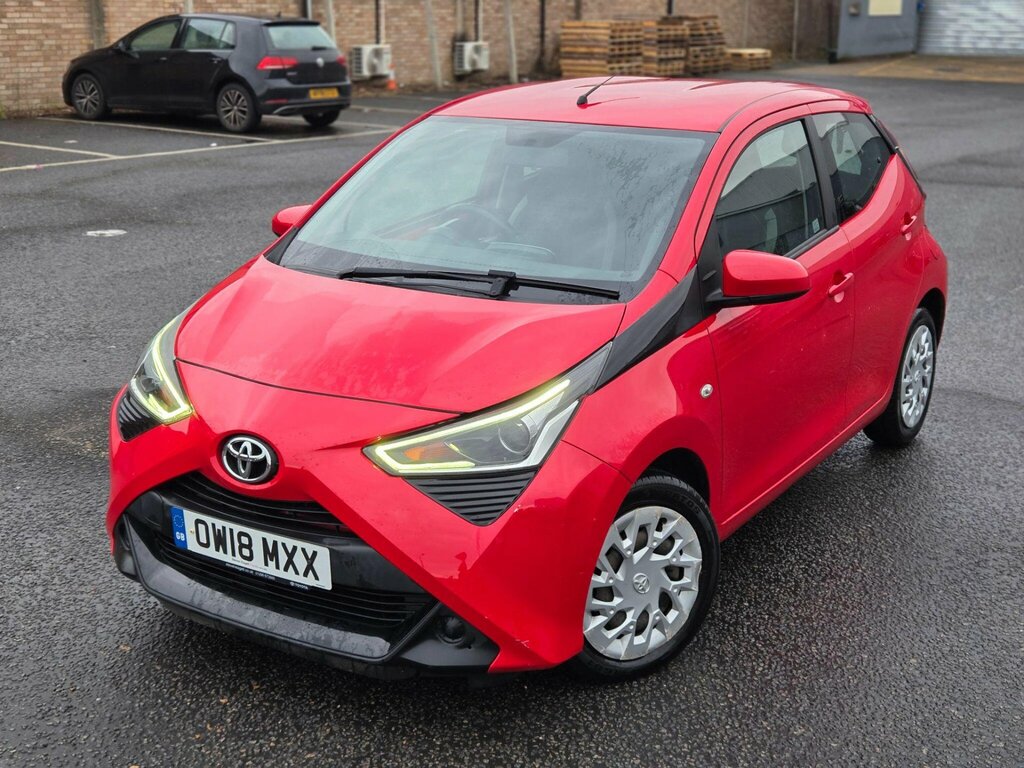 Toyota Aygo 1.0 Vvt-i X-play X-shift Euro 6 Red #5