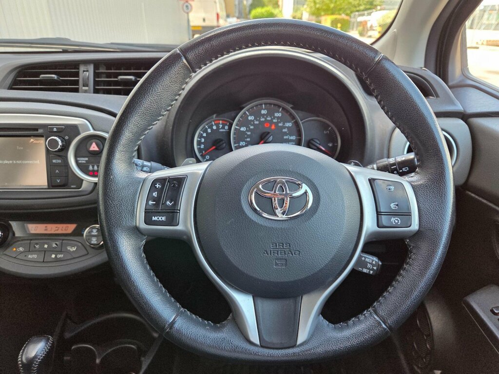 Toyota Yaris  Red #22