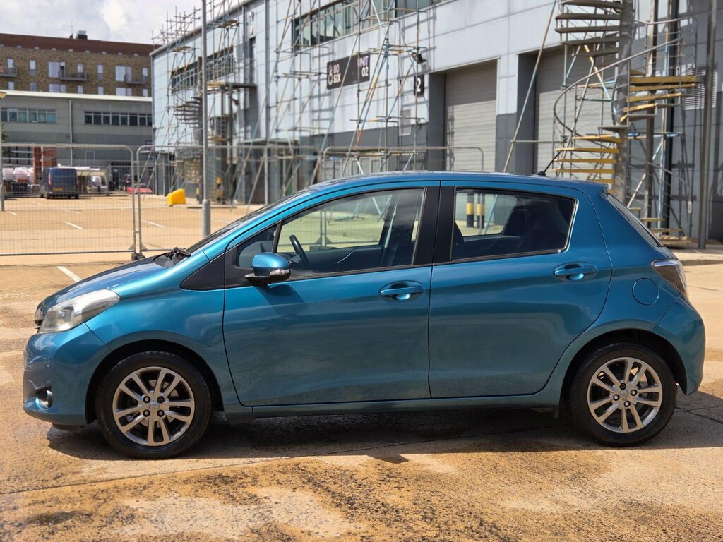 Toyota Yaris  Red #14