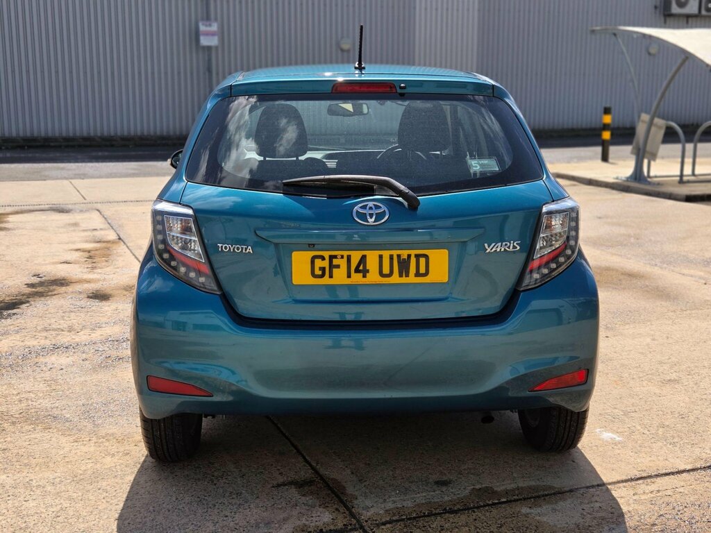 Toyota Yaris  Red #12