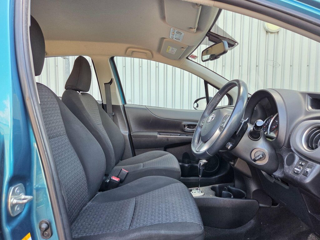 Toyota Yaris  Red #16