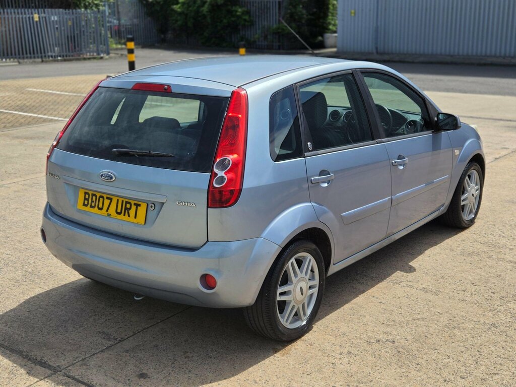 Ford Fiesta 1.25 Style Red #14