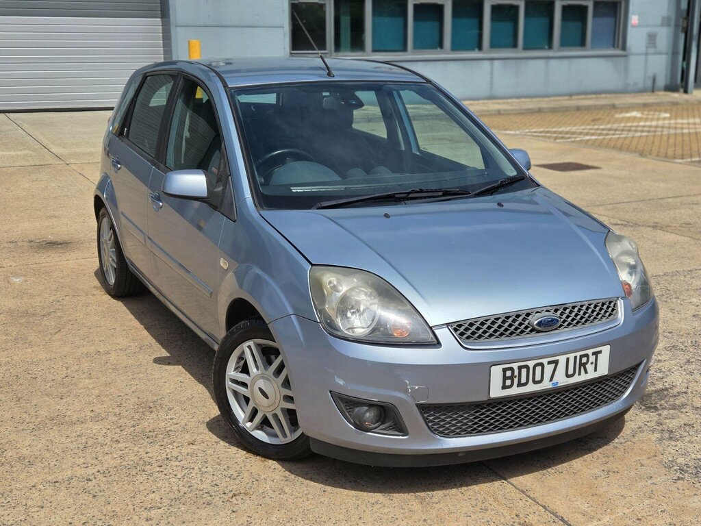 Ford Fiesta 1.25 Style Red #46