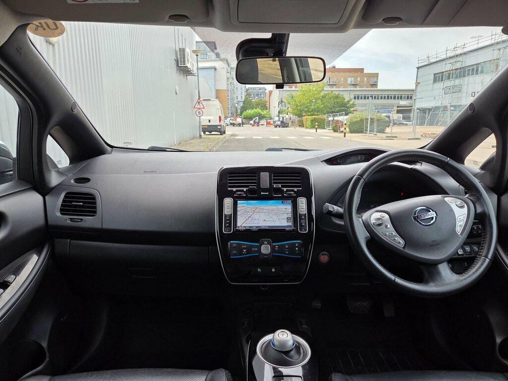 Nissan Leaf 24Kwh Tekna White #4