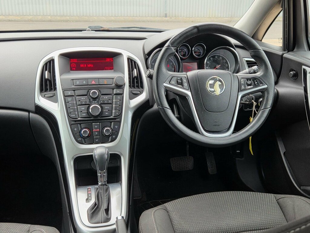 Vauxhall Astra 1.4 16V Tech Line Hatchback Euro Silver #39