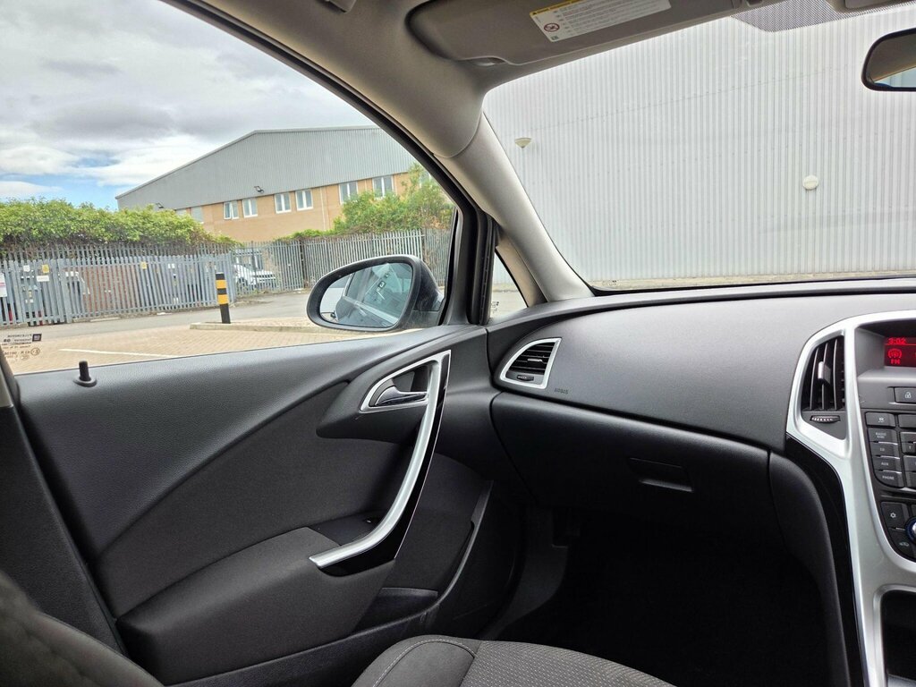 Vauxhall Astra 1.4 16V Tech Line Hatchback Euro Silver #23