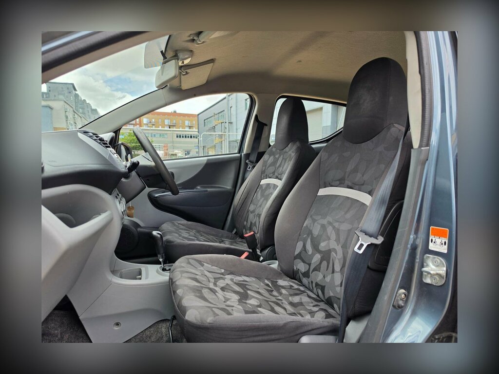 Suzuki Alto 1L Cruz White #20